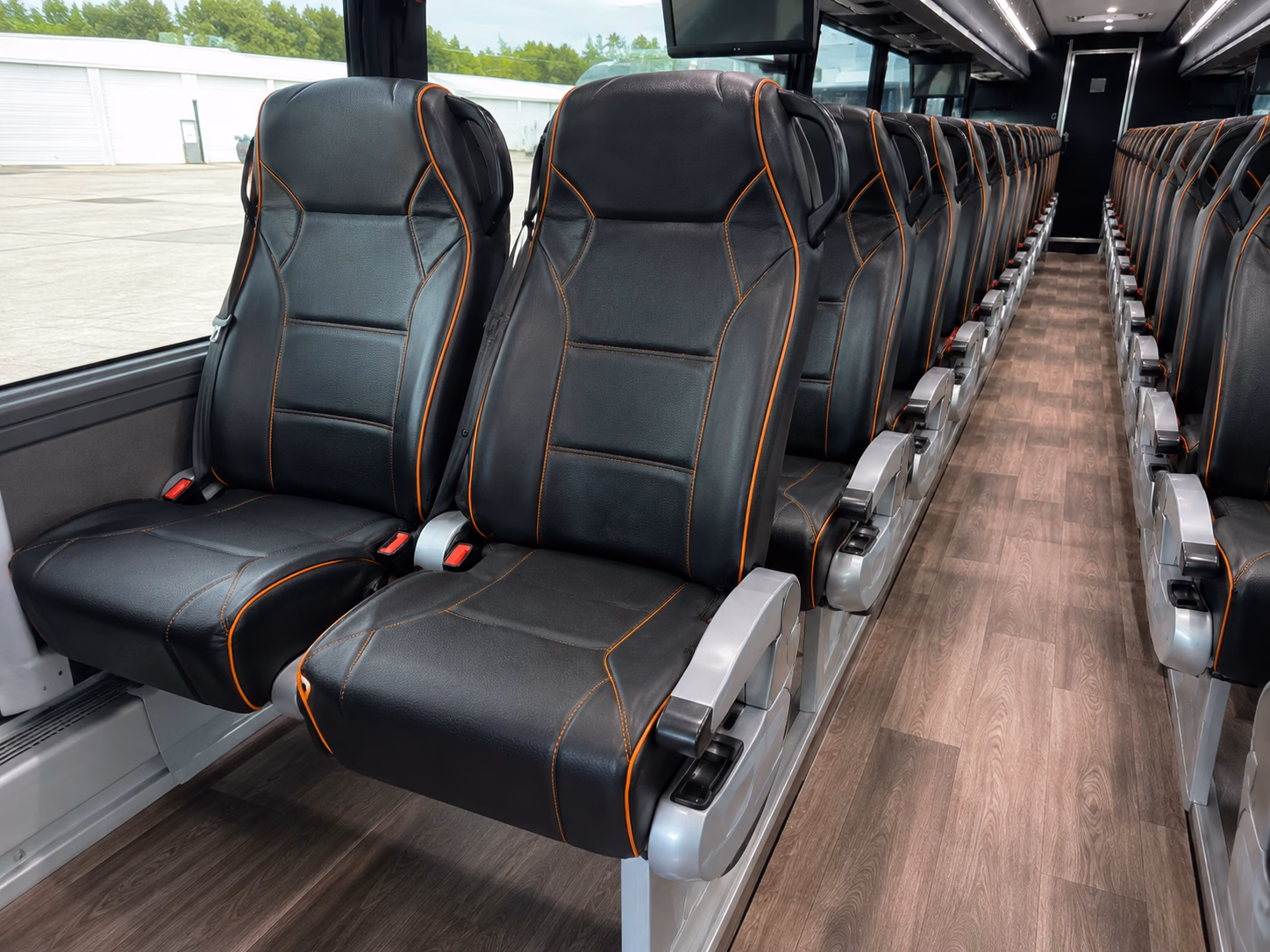 charter buses for large wedding receptions at independence event venues